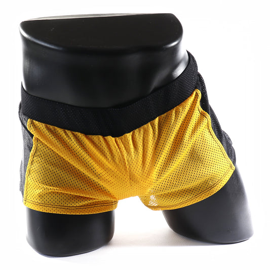 Mini - Short  -  Transparent – Noir - gris - blanc - jaune
Mini short de sport transparent noir avec design contrasté, créé par Omar Enrique Paris – mode masculine, vêtements sportifs et style audacieux.
Keywords: short sport homme, short transparent, mode masculine, Omar Enrique Paris