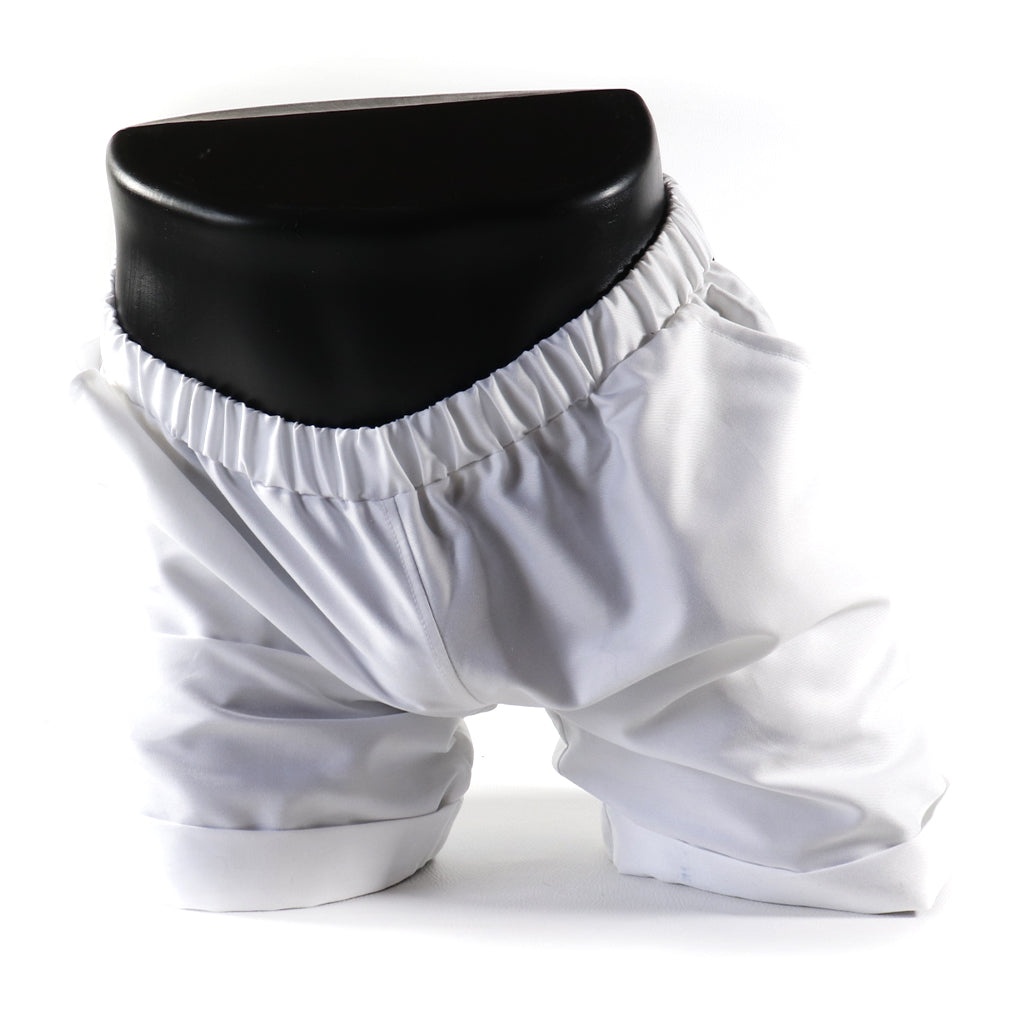 Mini - Short Bermuda -  Sport -Transparent – Noir - gris - blanc
Mini short de sport transparent noir avec design contrasté, créé par Omar Enrique Paris – mode masculine, vêtements sportifs et style audacieux.
Keywords: short sport homme, short transparent, mode masculine, Omar Enrique Paris