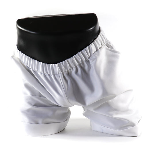 Mini - Short Bermuda -  Sport -Transparent – Noir - gris - blanc
Mini short de sport transparent noir avec design contrasté, créé par Omar Enrique Paris – mode masculine, vêtements sportifs et style audacieux.
Keywords: short sport homme, short transparent, mode masculine, Omar Enrique Paris