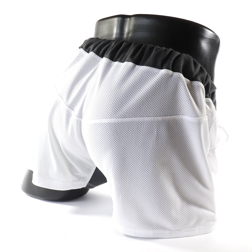 Mini - Short de Sport Transparent – Noir - gris - blanc
Mini short de sport transparent noir avec design contrasté, créé par Omar Enrique Paris – mode masculine, vêtements sportifs et style audacieux.
Keywords: short sport homme, short transparent, mode masculine, Omar Enrique Paris