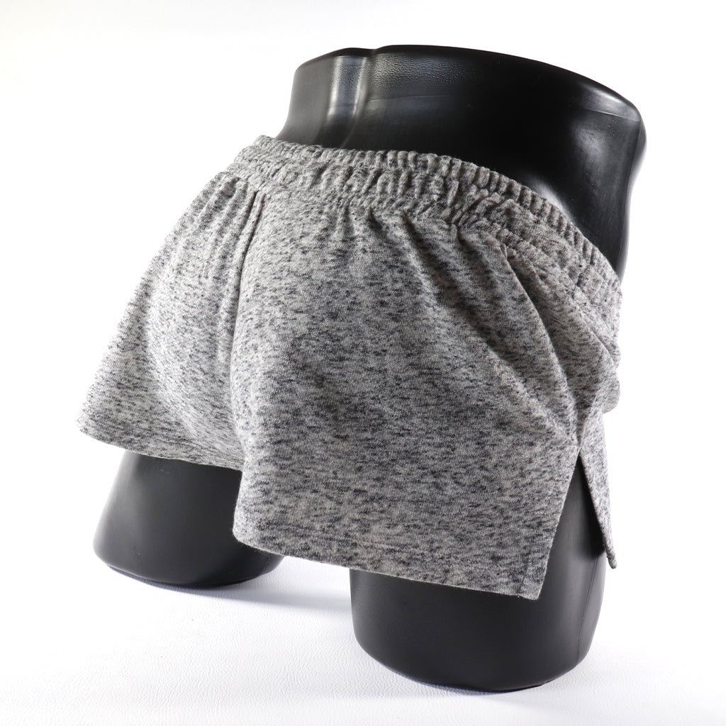 Mini - Short de Sport gris
Mini short de sport transparent noir avec design contrasté, créé par Omar Enrique Paris – mode masculine, vêtements sportifs et style audacieux.
Keywords: short sport homme, short transparent, mode masculine, Omar Enrique Paris