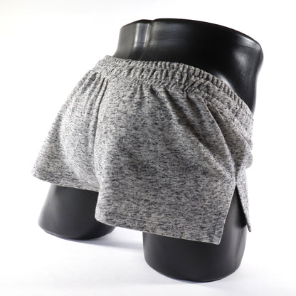 Mini - Short de Sport gris
Mini short de sport transparent noir avec design contrasté, créé par Omar Enrique Paris – mode masculine, vêtements sportifs et style audacieux.
Keywords: short sport homme, short transparent, mode masculine, Omar Enrique Paris