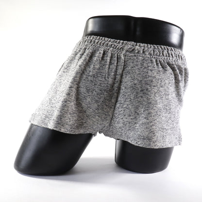 Mini - Short de Sport gris
Mini short de sport transparent noir avec design contrasté, créé par Omar Enrique Paris – mode masculine, vêtements sportifs et style audacieux.
Keywords: short sport homme, short transparent, mode masculine, Omar Enrique Paris