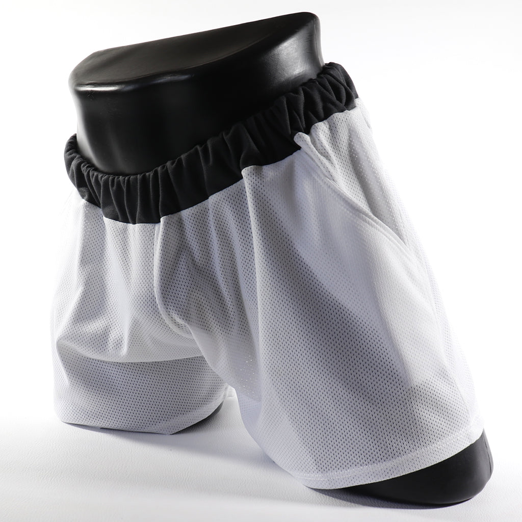 Mini - Short  -  Transparent – Noir - gris - blanc - jaune
Mini short de sport transparent noir avec design contrasté, créé par Omar Enrique Paris – mode masculine, vêtements sportifs et style audacieux.
Keywords: short sport homme, short transparent, mode masculine, Omar Enrique Paris