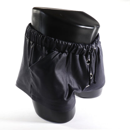 Mini - Short en Simili-Cuir Noir
Mini short en simili-cuir noir avec côtés ouverts, créé par Omar Enrique Paris – mode masculine audacieuse et vêtements sportifs fetish.
short simili cuir homme, short fetish, Omar Enrique Paris