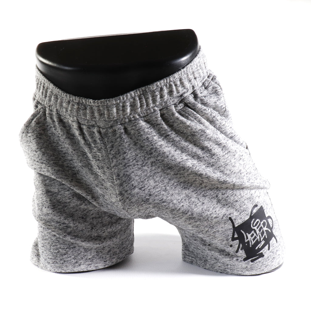 Mini - Short en Simili-Cuir Noir
Mini short en simili-cuir noir avec côtés ouverts, créé par Omar Enrique Paris – mode masculine audacieuse et vêtements sportifs fetish.
short simili cuir homme, short fetish, Omar Enrique Paris