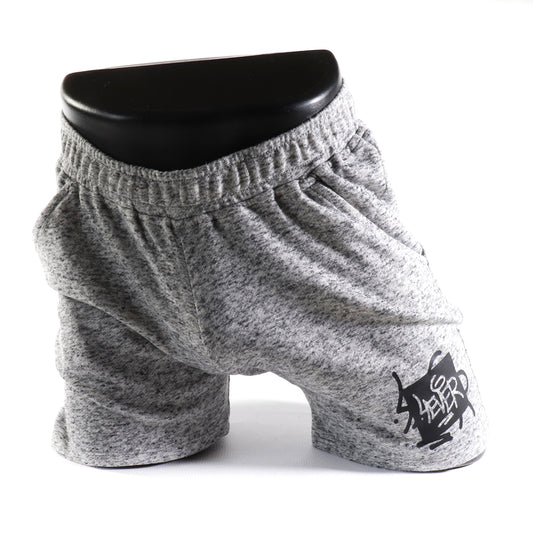 Mini - Short en Simili-Cuir Noir
Mini short en simili-cuir noir avec côtés ouverts, créé par Omar Enrique Paris – mode masculine audacieuse et vêtements sportifs fetish.
short simili cuir homme, short fetish, Omar Enrique Paris