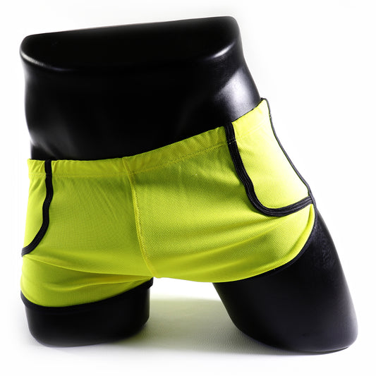 Mini - Short  -  Sport -Transparent – Noir - gris - blanc - jaune
Mini short de sport transparent noir avec design contrasté, créé par Omar Enrique Paris – mode masculine, vêtements sportifs et style audacieux.
Keywords: short sport homme, short transparent, mode masculine, Omar Enrique Paris