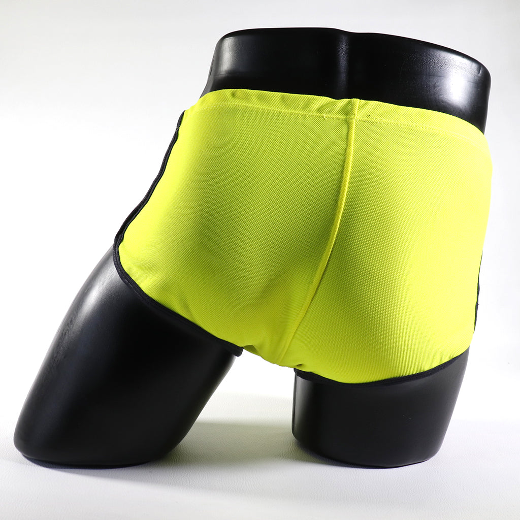 Mini - Short  -  Sport -Transparent – Noir - gris - blanc - jaune
Mini short de sport transparent noir avec design contrasté, créé par Omar Enrique Paris – mode masculine, vêtements sportifs et style audacieux.
Keywords: short sport homme, short transparent, mode masculine, Omar Enrique Paris