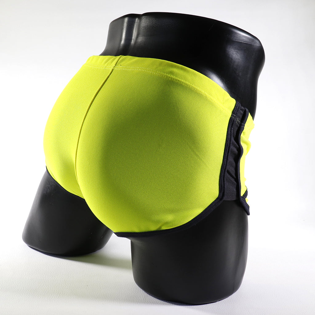 Mini - Short  -  Sport -Transparent – Noir - gris - blanc - jaune
Mini short de sport transparent noir avec design contrasté, créé par Omar Enrique Paris – mode masculine, vêtements sportifs et style audacieux.
Keywords: short sport homme, short transparent, mode masculine, Omar Enrique Paris