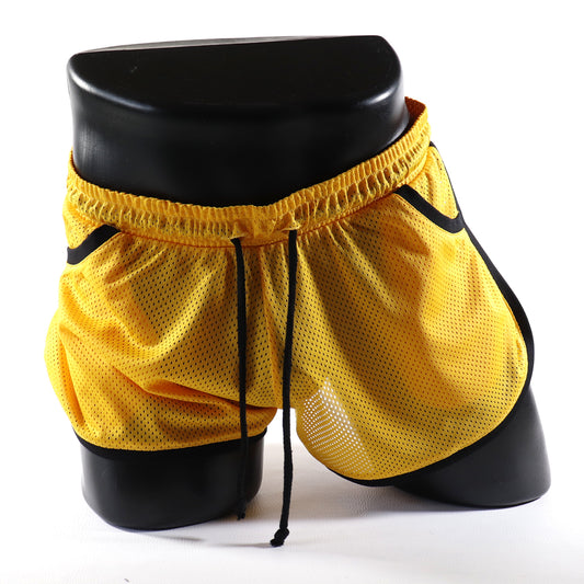 Mini - Short  -  Sport -Transparent – Noir - gris - blanc
Mini short de sport transparent noir avec design contrasté, créé par Omar Enrique Paris – mode masculine, vêtements sportifs et style audacieux.
Keywords: short sport homme, short transparent, mode masculine, Omar Enrique Paris