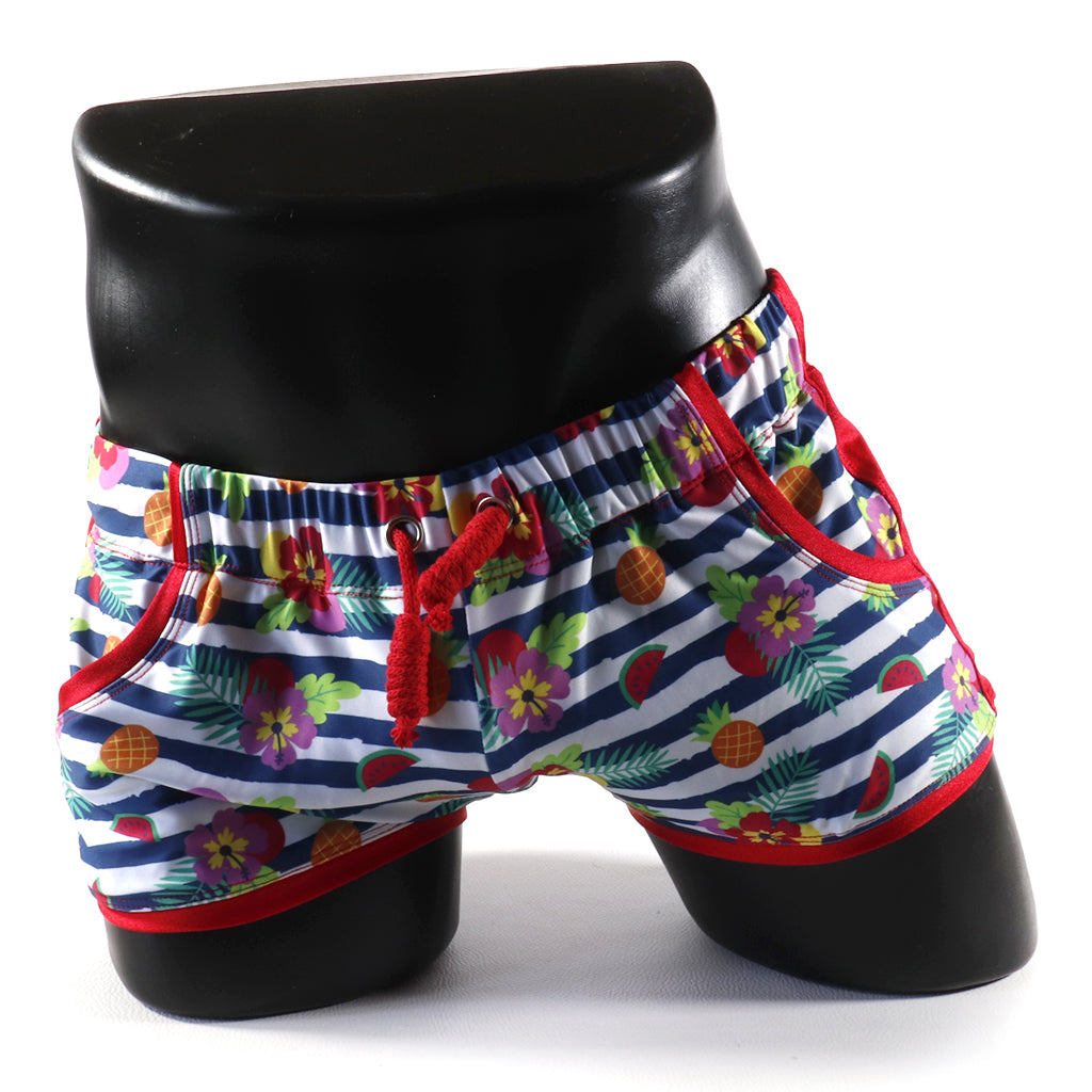 Maillot de Bain Homme – Noir
Maillot de bain homme noir coupe ajustée, créé par Omar Enrique Paris – beachwear masculin et style élégant.
Keywords: maillot de bain homme, swimwear, Omar Enrique Paris