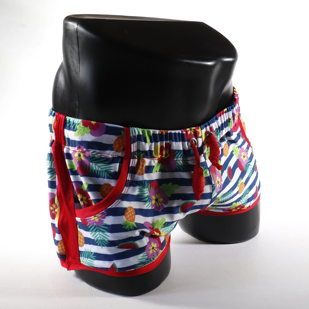 Maillot de Bain Homme – Noir
Maillot de bain homme noir coupe ajustée, créé par Omar Enrique Paris – beachwear masculin et style élégant.
Keywords: maillot de bain homme, swimwear, Omar Enrique Paris