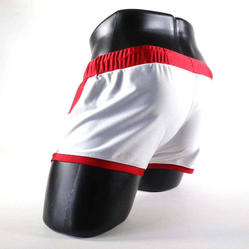 Maillot de Bain Homme – Noir
Maillot de bain homme noir coupe ajustée, créé par Omar Enrique Paris – beachwear masculin et style élégant.
Keywords: maillot de bain homme, swimwear, Omar Enrique Paris