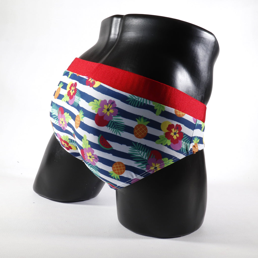 Maillot de Bain Homme – Noir
Maillot de bain homme noir coupe ajustée, créé par Omar Enrique Paris – beachwear masculin et style élégant.
Keywords: maillot de bain homme, swimwear, Omar Enrique Paris