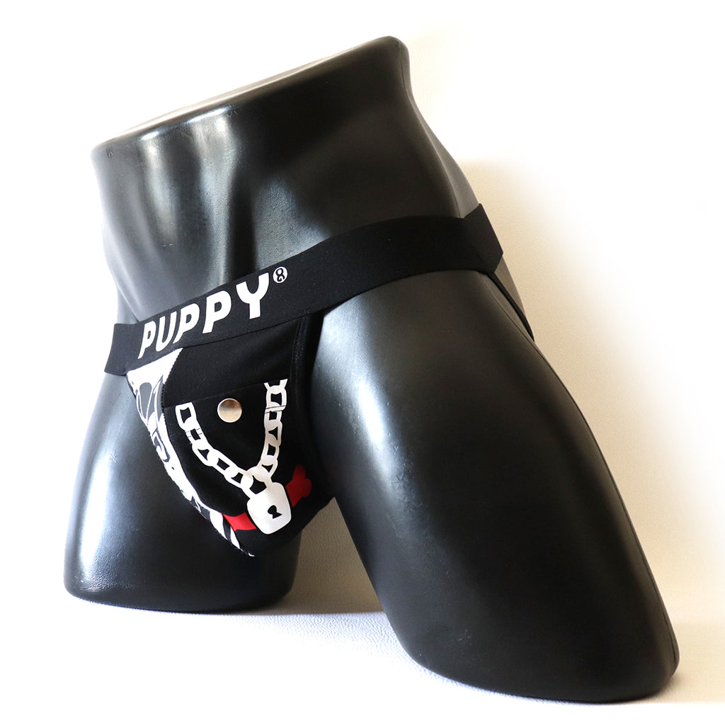 Jockstrap Puppy – Édition Spéciale
Jockstrap Puppy en coton élastique noir avec poche intégrée, conçu par Omar Enrique Paris – sous-vêtements masculins sportifs et fetish.
Keywords: jockstrap homme, jockstrap puppy, sous-vêtements fetish, Omar Enrique Paris