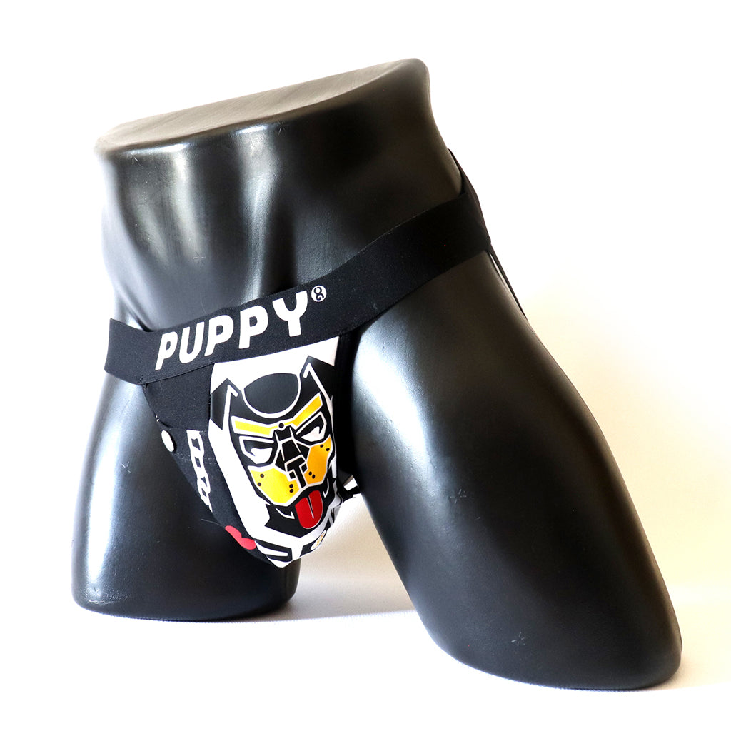 Jockstrap Puppy – Édition Spéciale
Jockstrap Puppy en coton élastique noir avec poche intégrée, conçu par Omar Enrique Paris – sous-vêtements masculins sportifs et fetish.
Keywords: jockstrap homme, jockstrap puppy, sous-vêtements fetish, Omar Enrique Paris